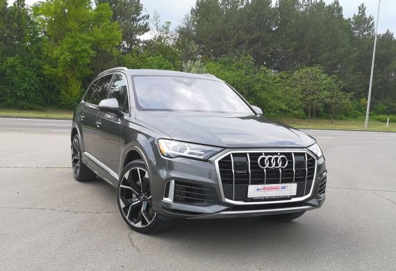 Audi — Q7